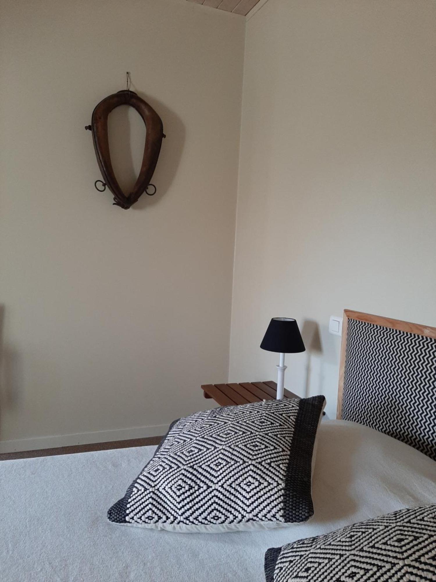 Au Chateau Juillac Juillac  Room photo