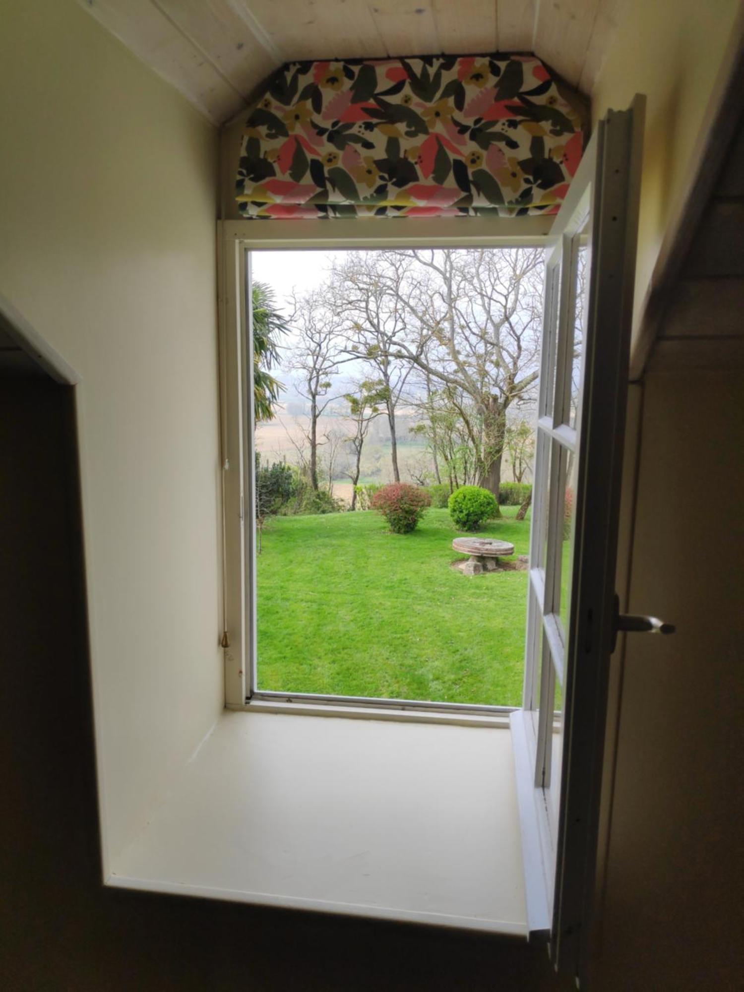 Au Chateau Juillac Juillac  Room photo