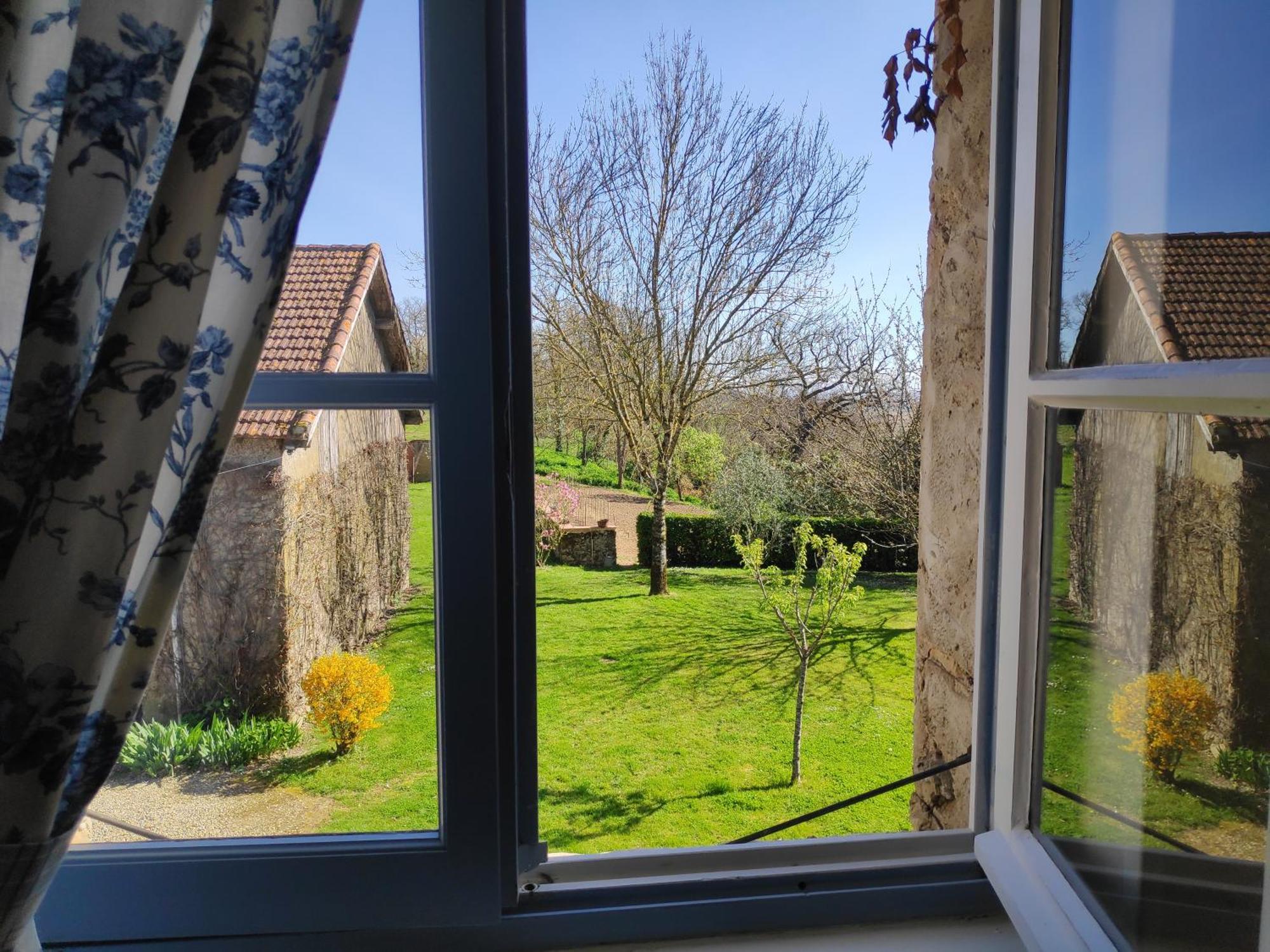 Au Chateau Juillac Juillac  Room photo